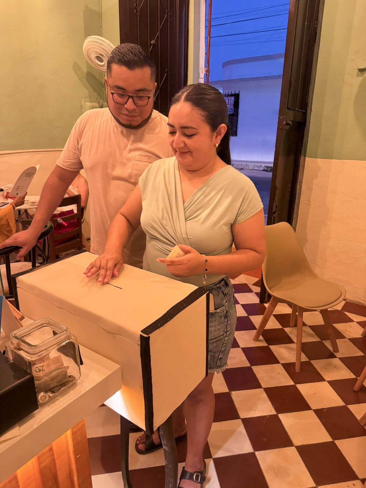 Sorteo de aniversario en la cafetería